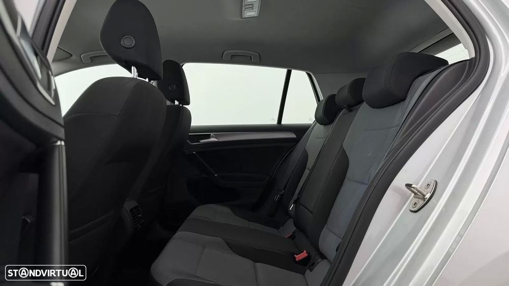 VW e-Golf AC/DC - 25