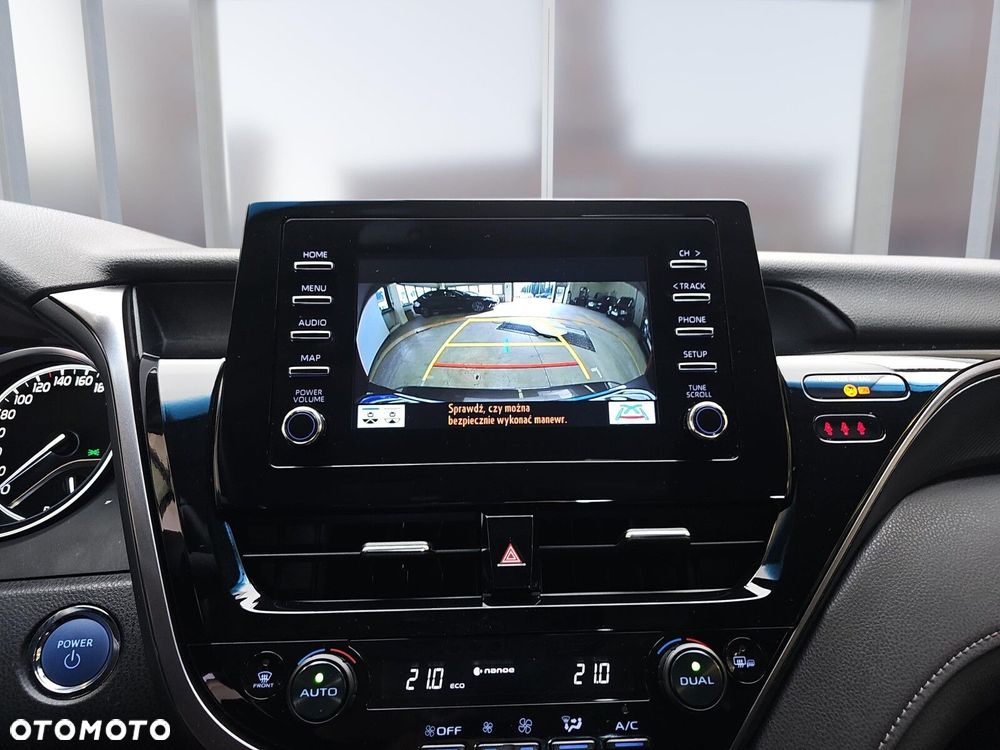 Toyota Camry 2.5 Hybrid Comfort CVT - 16