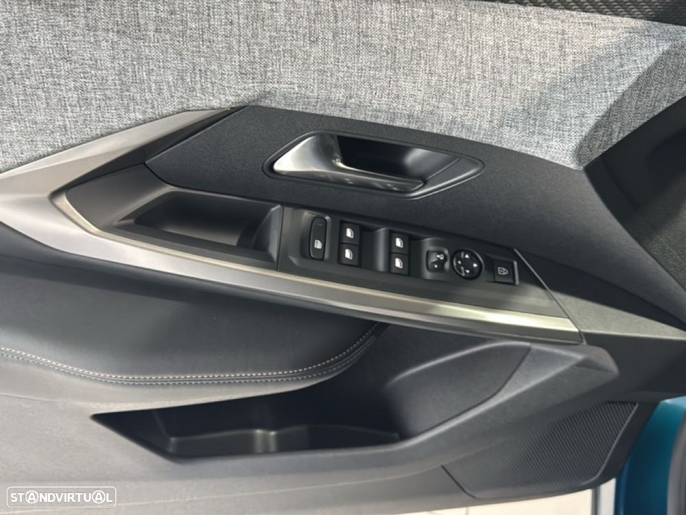 Peugeot 5008 1.6 Plug-in Hybrid Allure e-DCS7 - 12