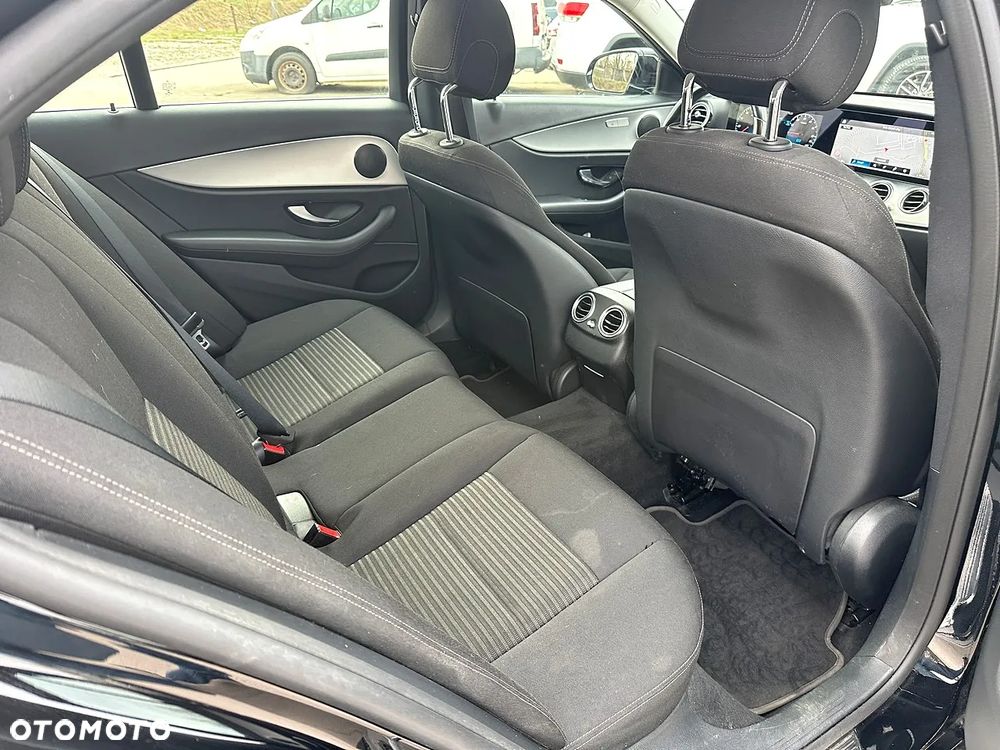 Mercedes-Benz Klasa E 300 de 9G-TRONIC Avantgarde - 9
