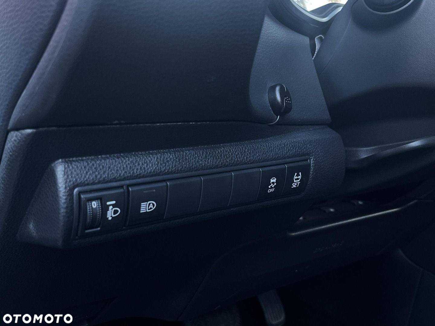 Toyota Corolla - 26