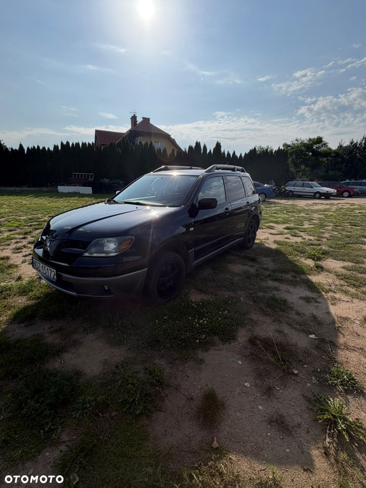Mitsubishi Outlander - 4