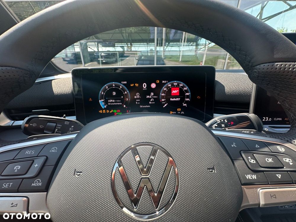 Volkswagen T-Roc 1.5 eTSI R-Line DSG - 16