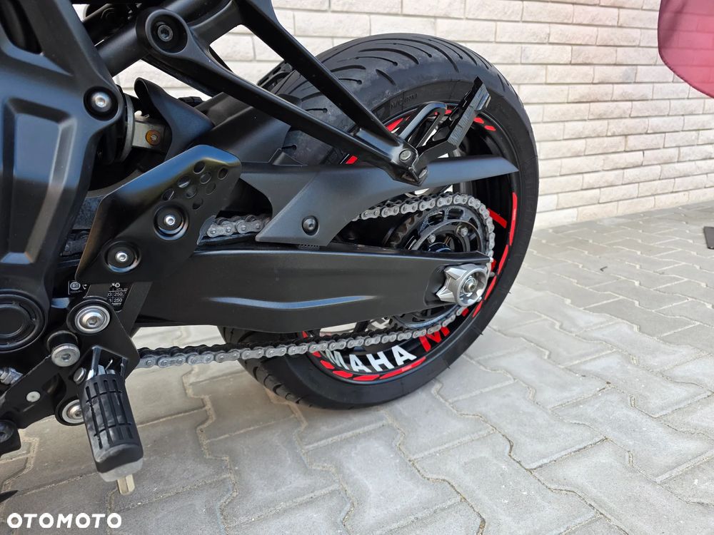 Yamaha MT - 18