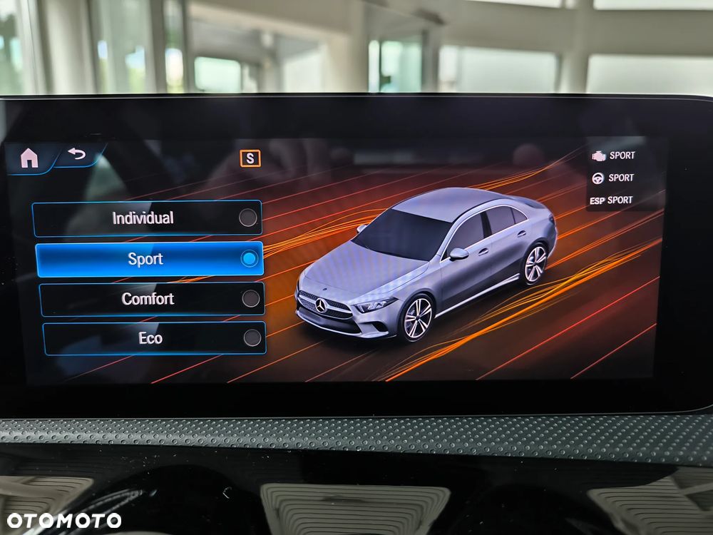 Mercedes-Benz Klasa A 200 AMG Line 7G-DCT - 21