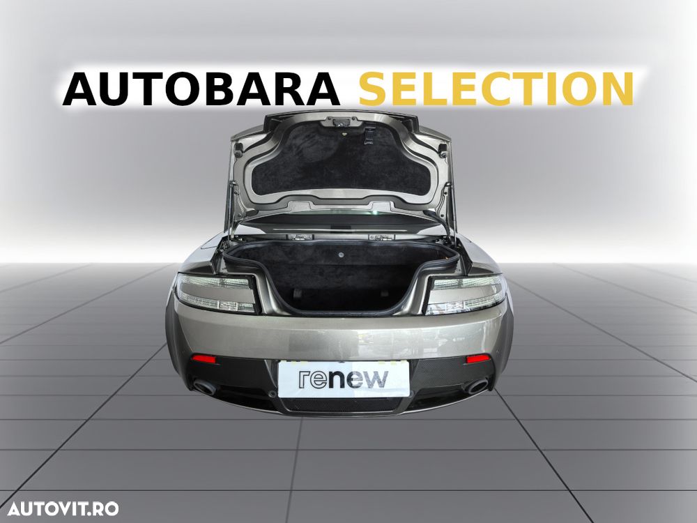 Aston Martin V8 Vantage S - 7