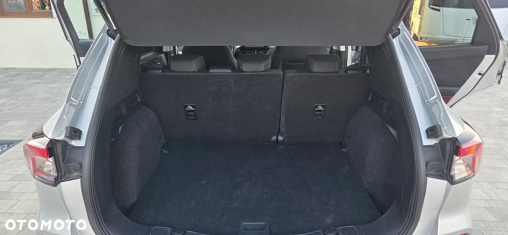 Ford Kuga - 25