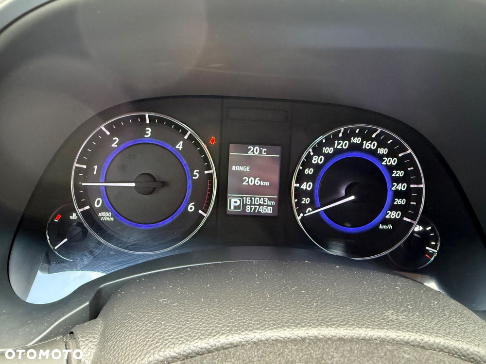 Infiniti Q70 3.0d S - 5