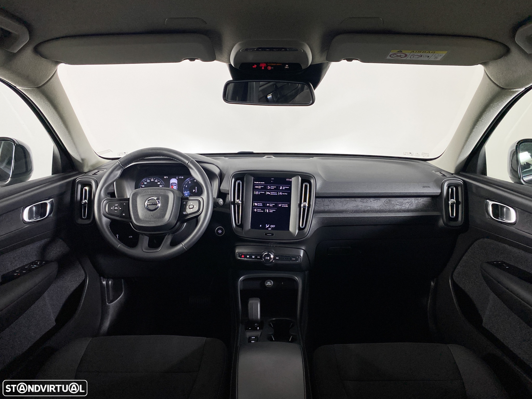 Volvo XC 40 1.5 T2 Momentum Core Geartronic - 11