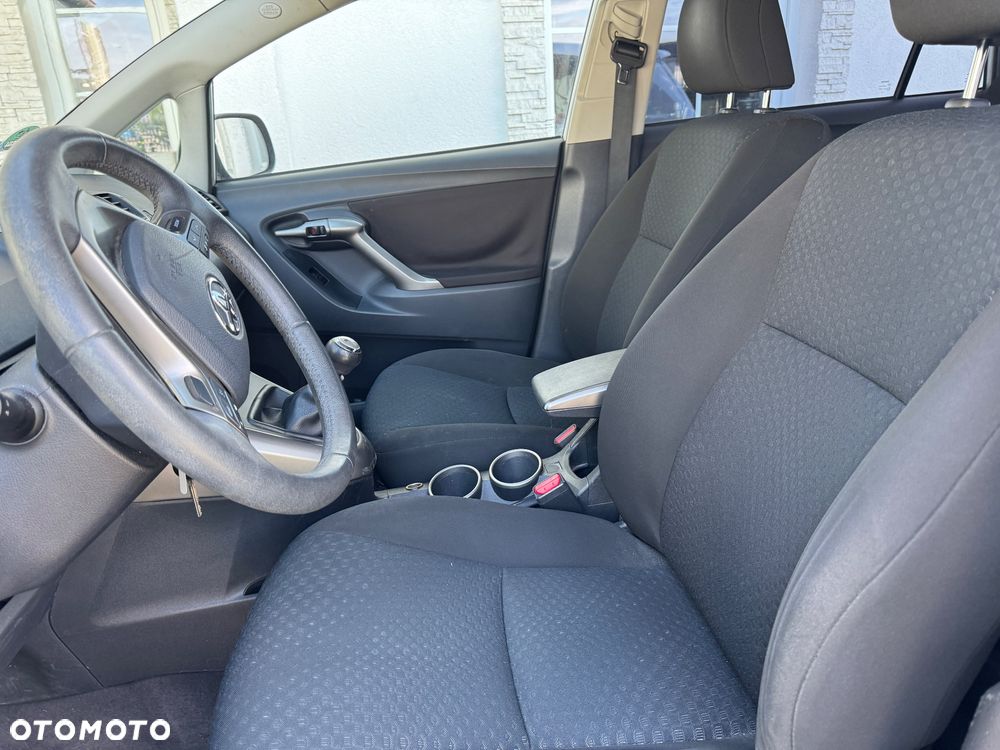 Toyota Verso 1.6 7-Sitzer Comfort - 14