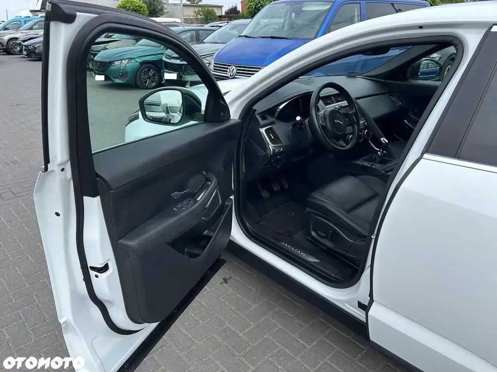 Jaguar E-Pace 2.0 i4D FWD S - 9