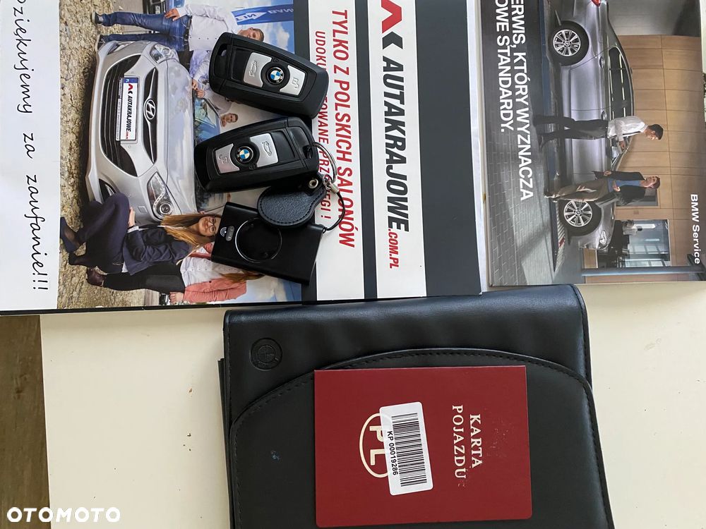 BMW Seria 3 320i - 13