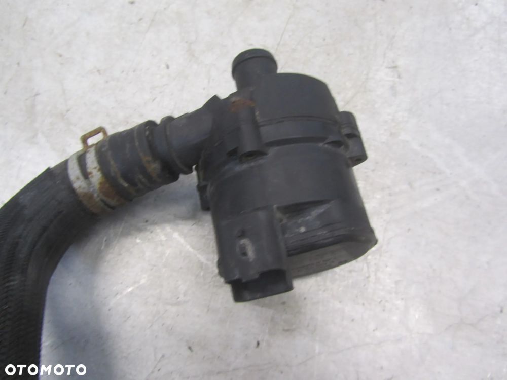 Pompka Obiegu Wody 0392023219 Renault Trafic III-Vivaro B 2014-1.6 - 1