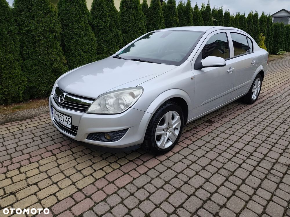 Opel Astra 1.6 Edition - 1