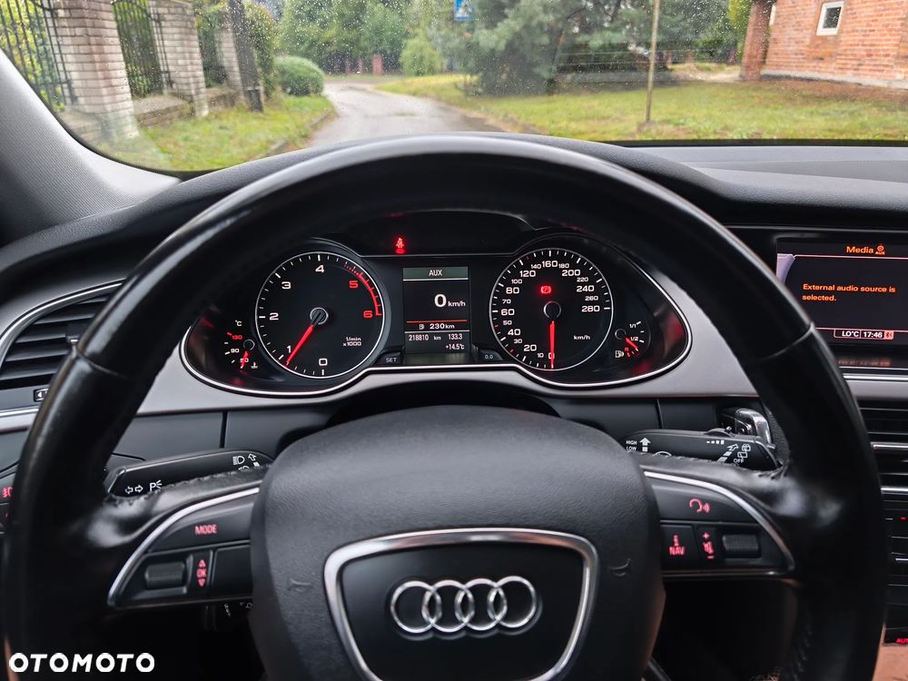 Audi A4 Avant 2.0 TDI DPF Ambiente - 8