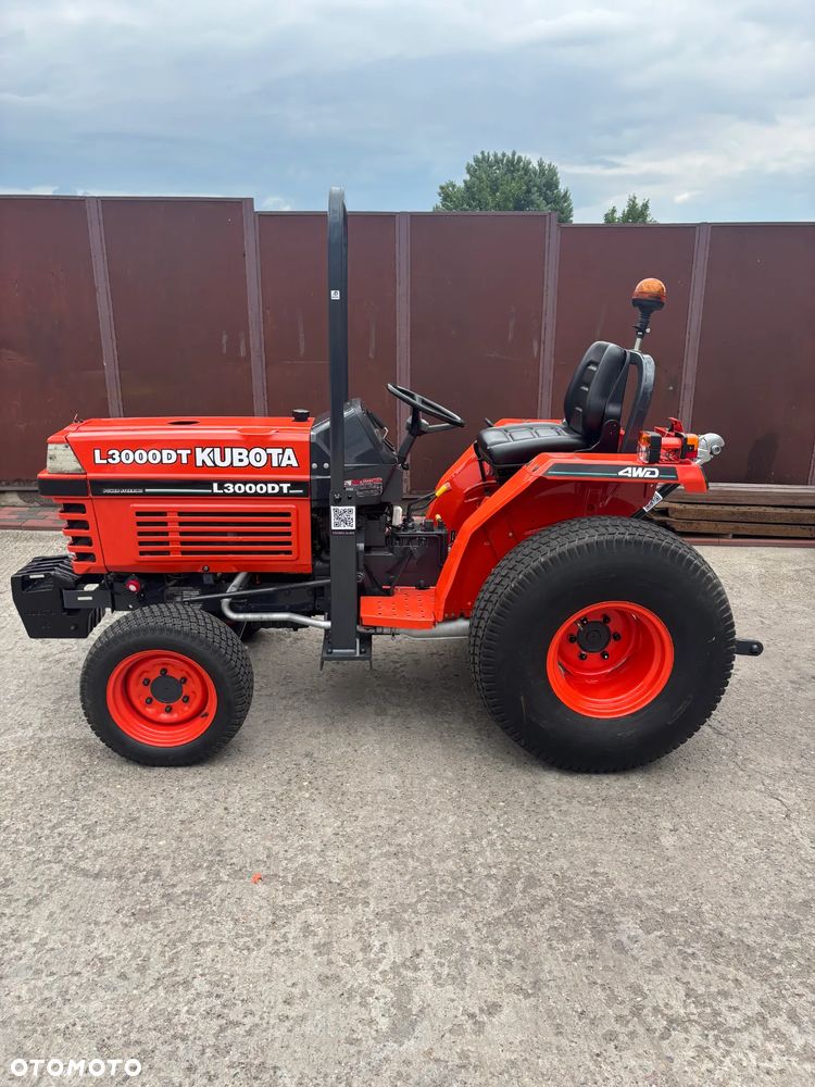 Kubota L3000DT - 2