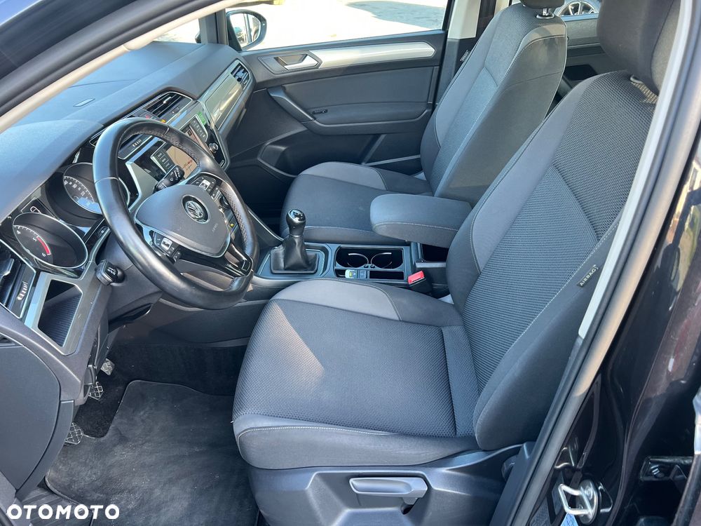 Volkswagen Touran 1.6 TDI BMT Comfortline - 13