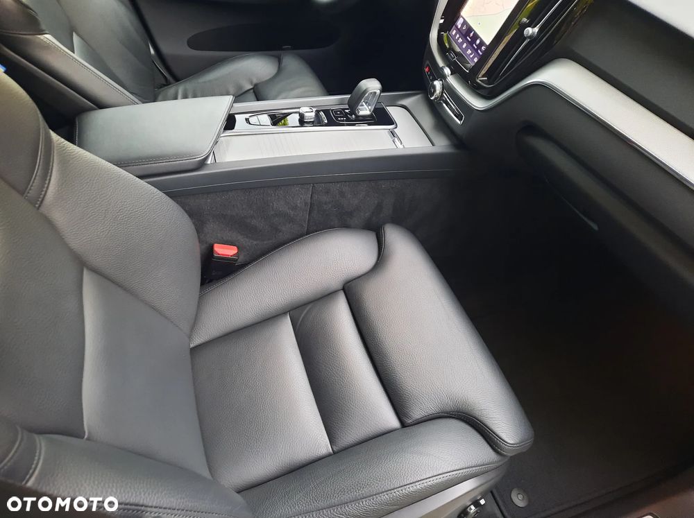 Volvo XC 60 B4 B Inscription - 16
