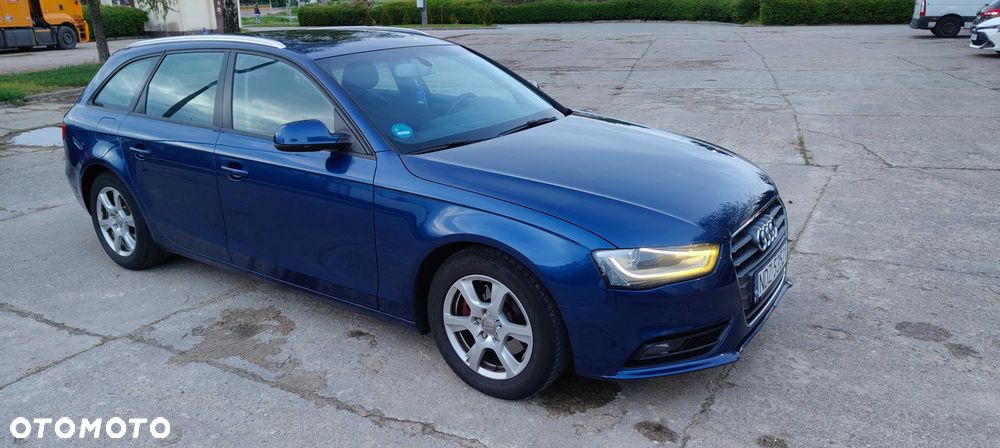 Audi A4 Avant - 4