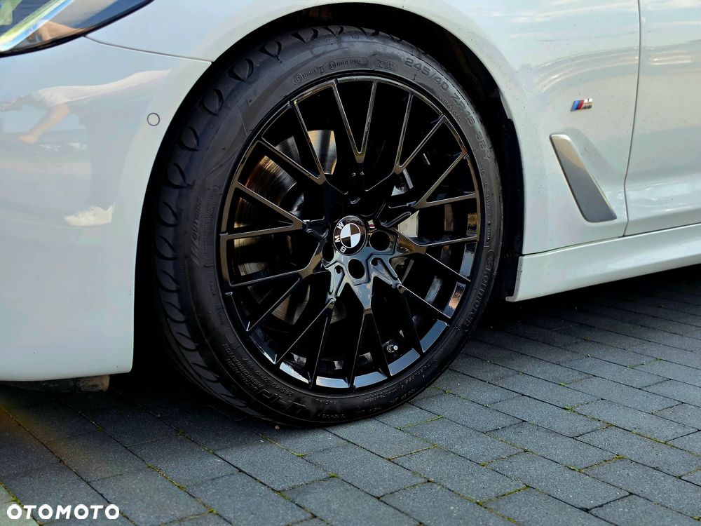 BMW Seria 5 540d xDrive M Sport Edition - 9