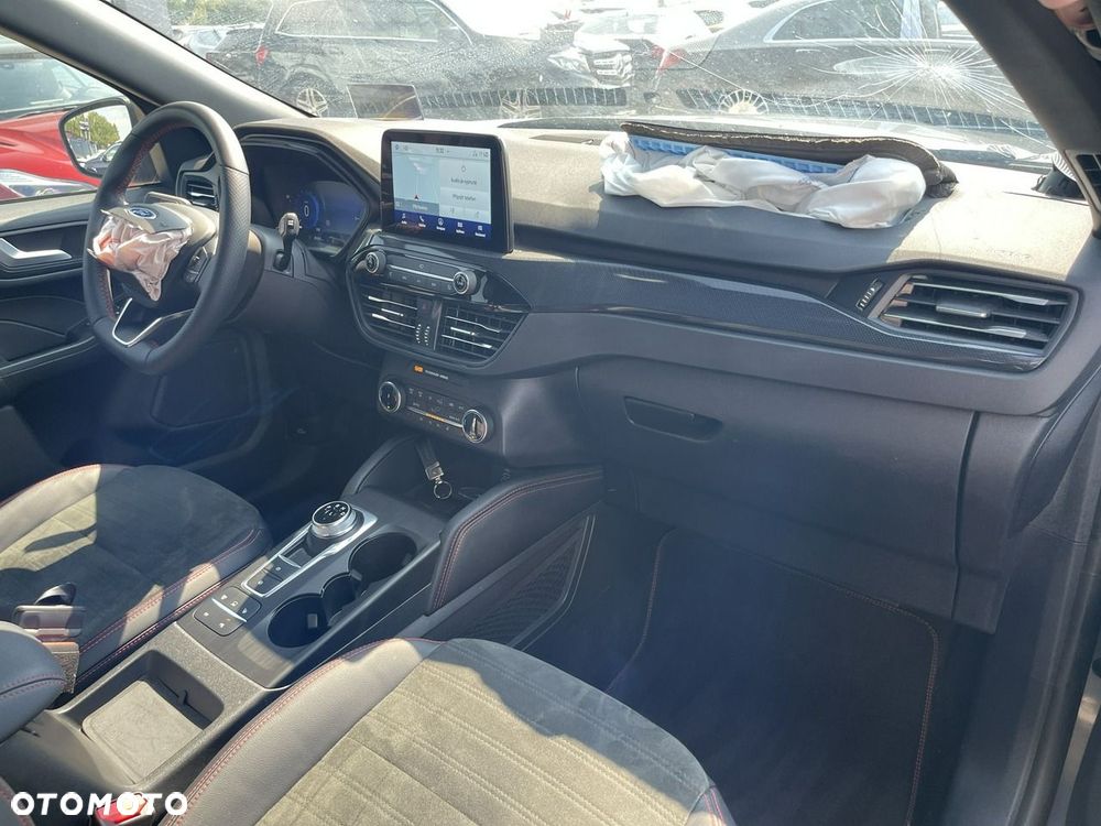 Ford Kuga 2.5 Duratec PHEV ST-LINE - 9