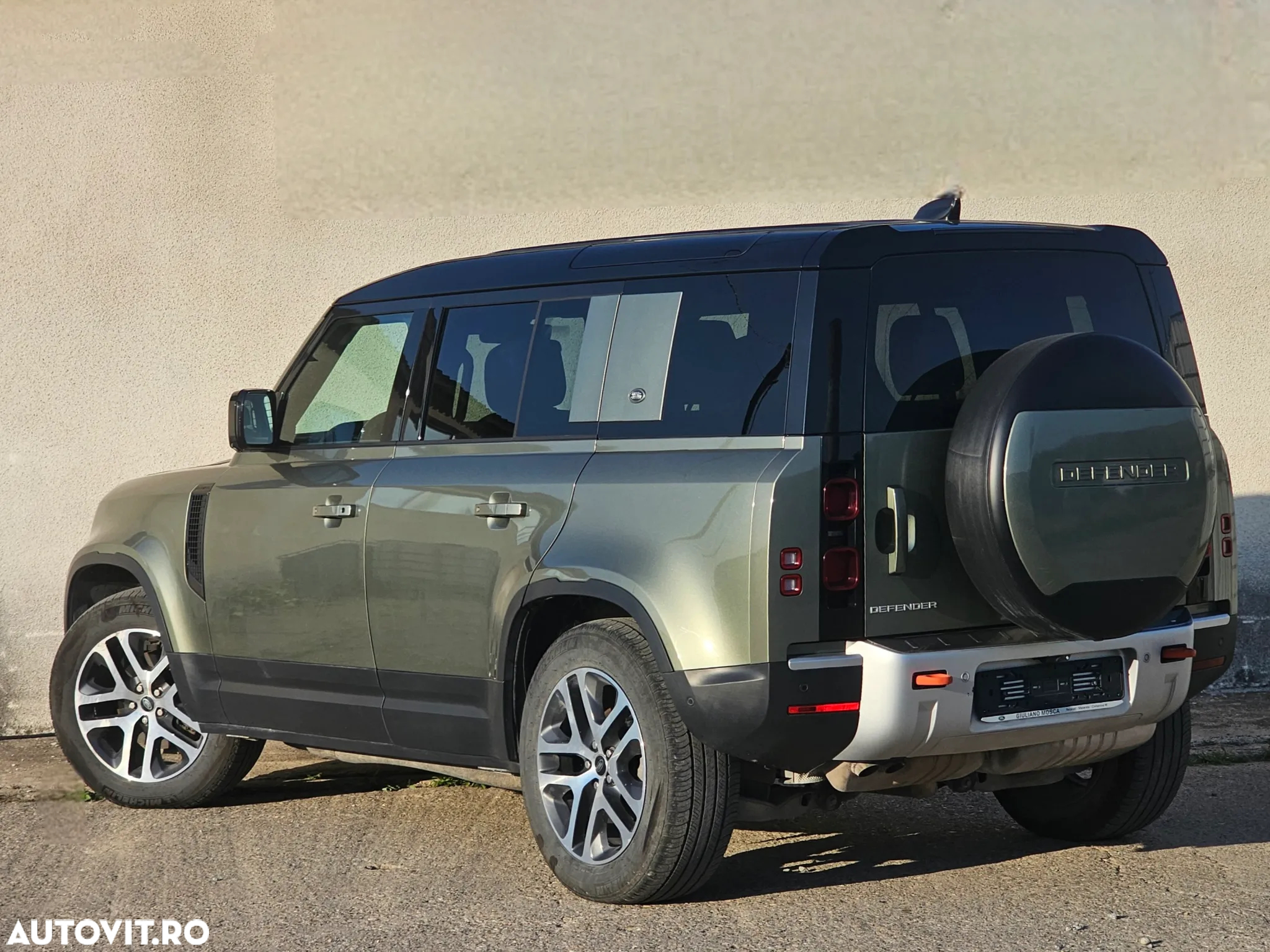Land Rover Defender 110 3.0D 200 MHEV X-Dynamic SE - 3