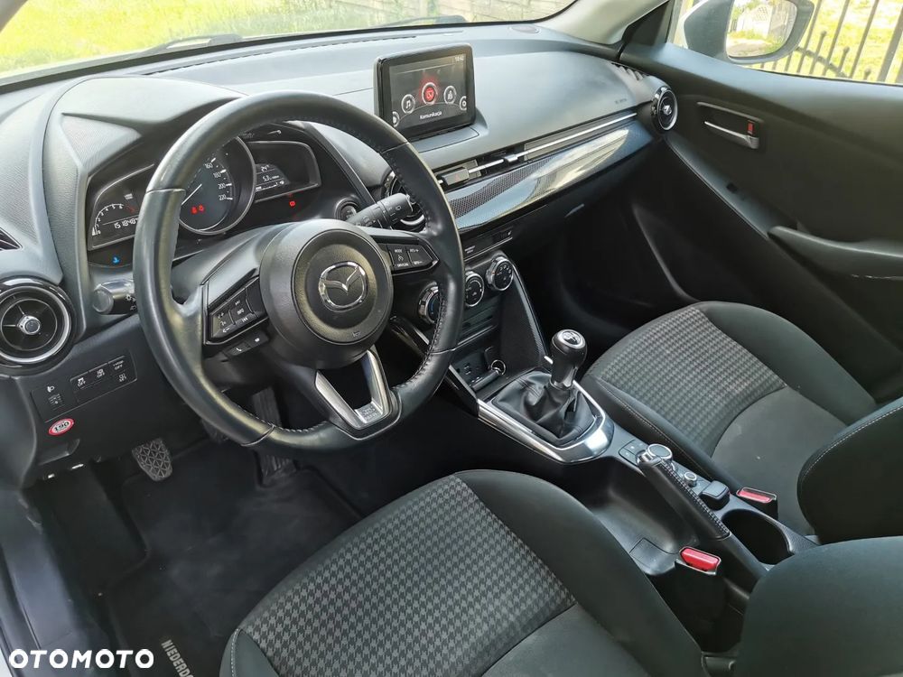 Mazda 2 SKYACTIV-G 90 White Edition - 6