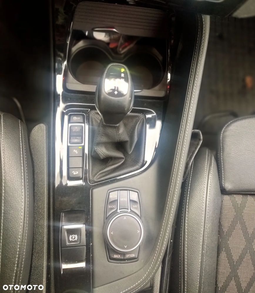 BMW X1 xDrive18d Business Edition - 17