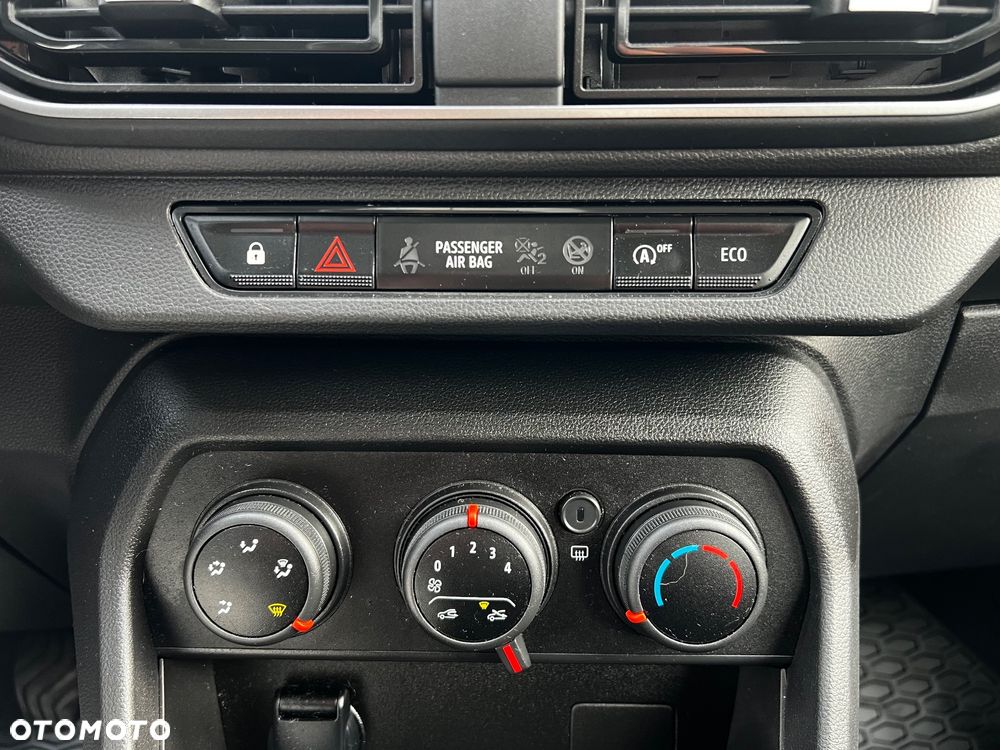 Dacia Sandero 1.0 TCe Essential - 23