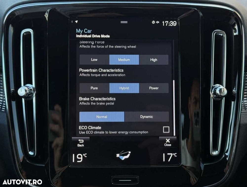 Volvo XC 40 Recharge T5 Twin Engine AT7 R-Design - 33