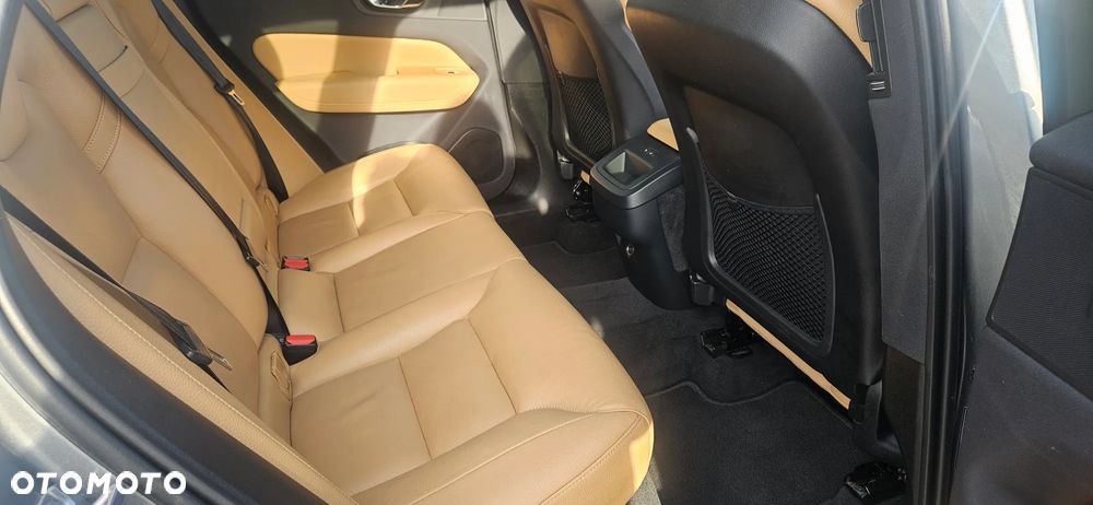 Volvo XC 60 T4 Inscription - 12