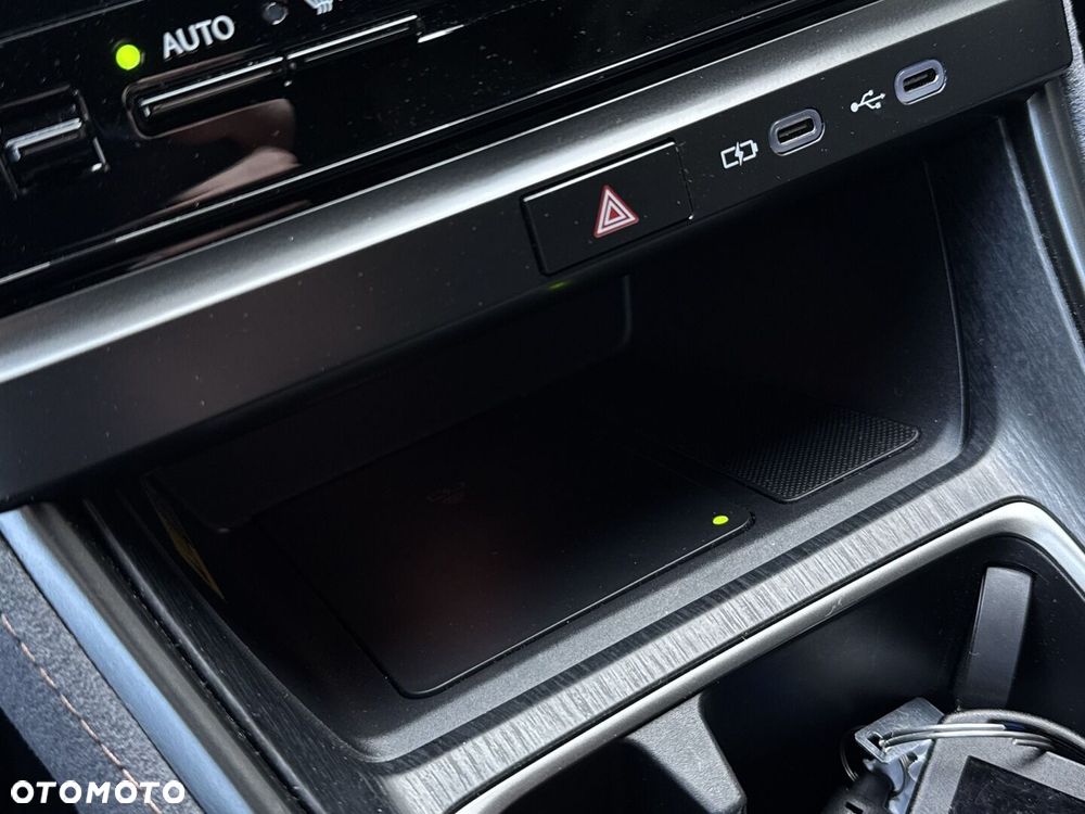 Lexus LBX 1.5 Hybrid Cool - 26