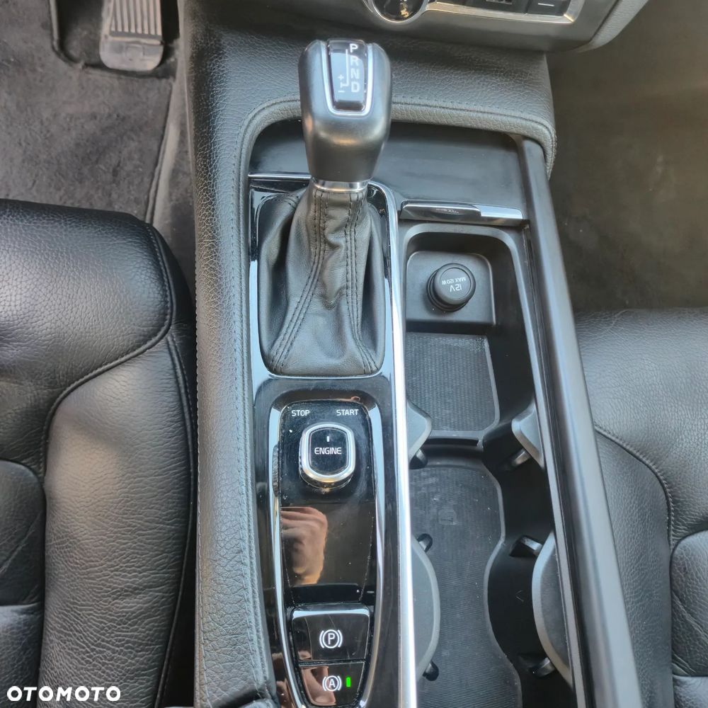 Volvo V90 D3 Momentum - 12