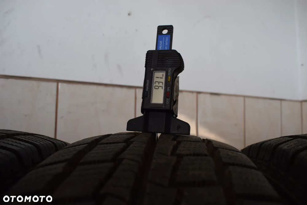 R14C 185 Hankook Winter RW06 Cena za komplet - 4