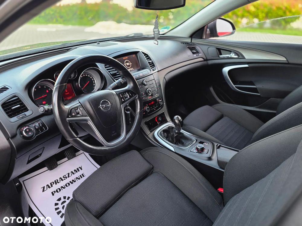 Opel Insignia 1.8 - 10
