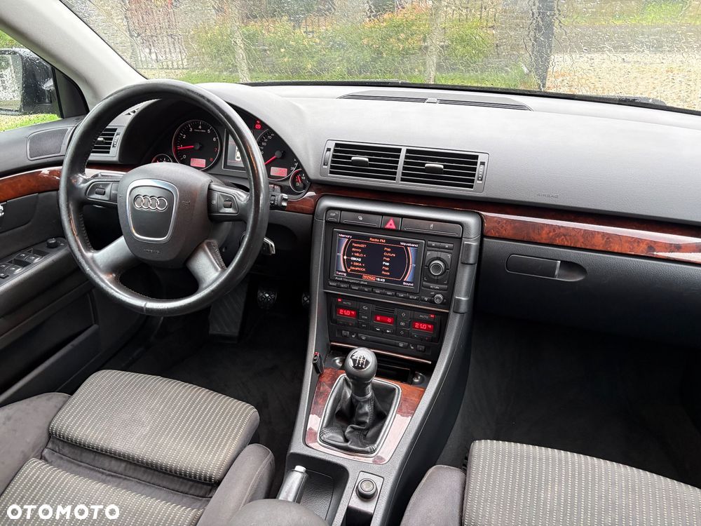 Audi A4 Avant - 15