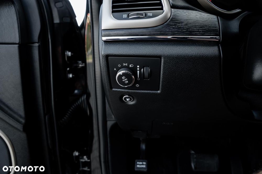 Jeep Grand Cherokee 3.0 CRD Overland Summit - 38