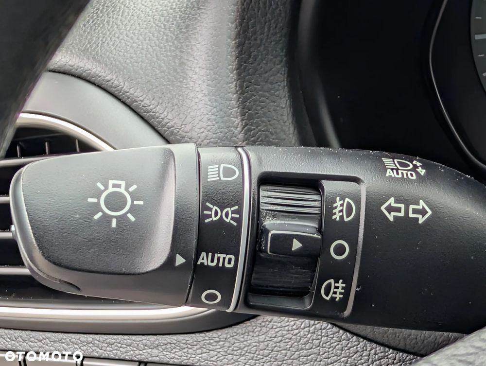 Hyundai i30 1.4 Classic + - 26