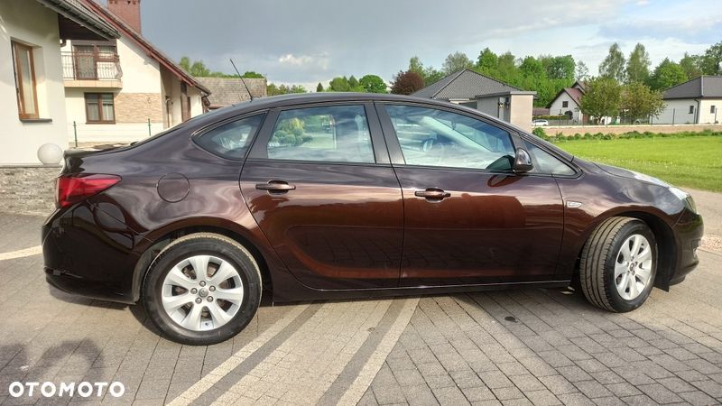Opel Astra 1.4 T Active EU6 - 17