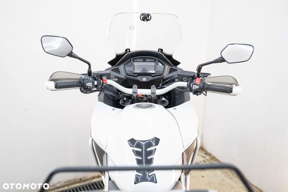 Honda VFR - 24