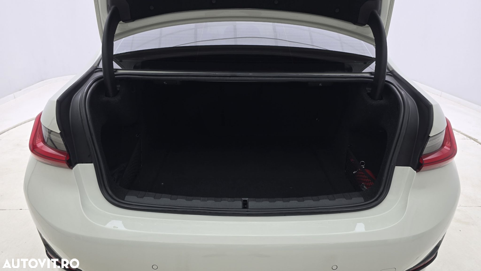BMW Seria 3 320i AT - 25