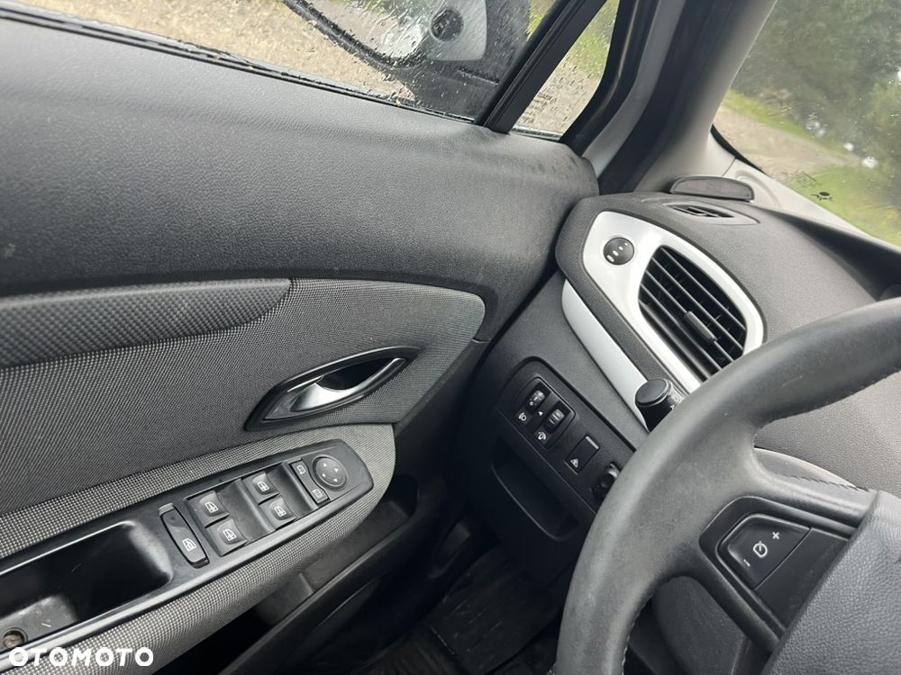 Renault Scenic - 10
