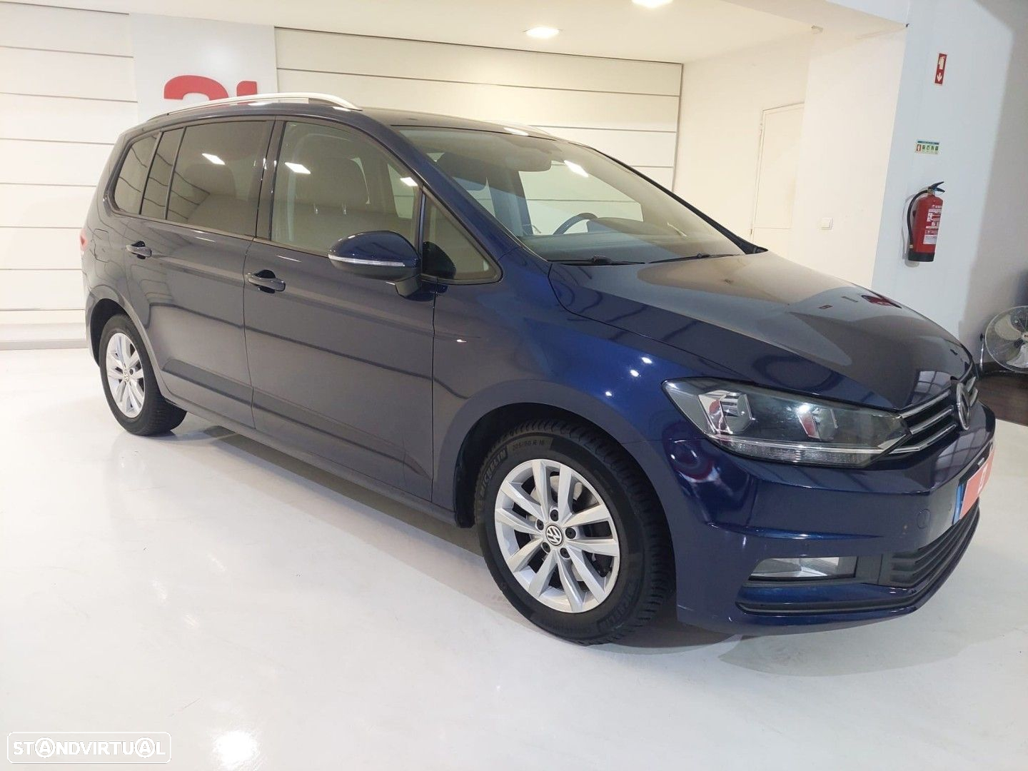VW Touran 1.6 TDI Confortline DSG - 4