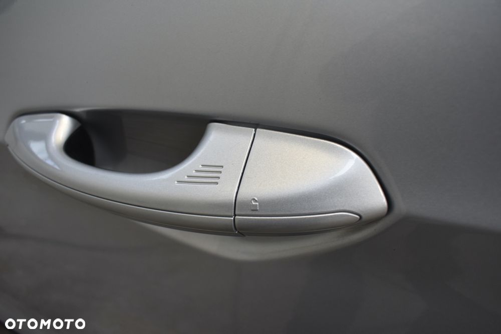 Ford Galaxy - 17