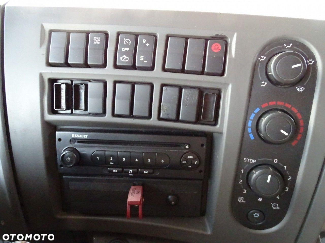 Renault MIDLUM 240 DXI Laweta Pomoc Drogowa Sprowadzony - 25