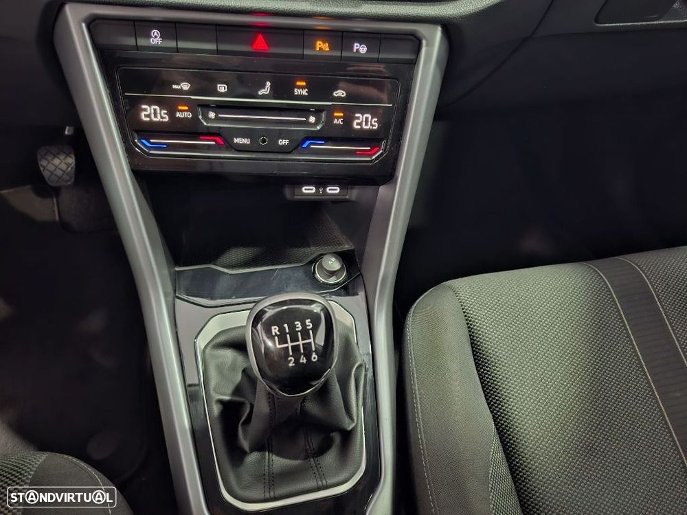 VW T-Roc 1.0 TSI Urban - 20