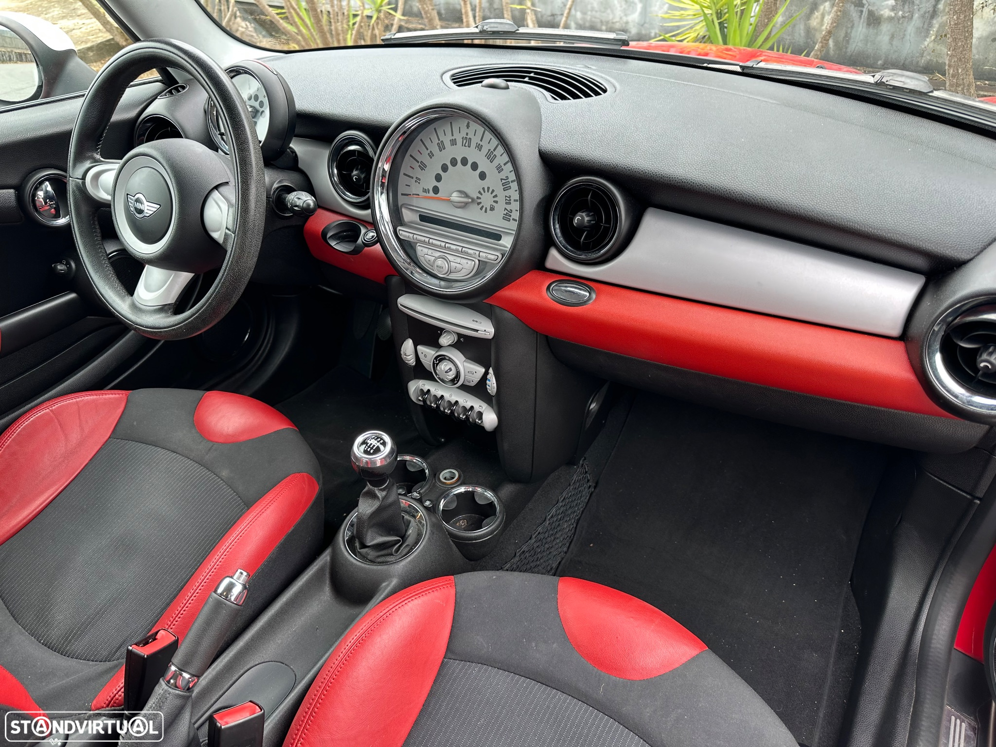 MINI 3 Portas Cooper D - 13