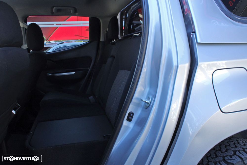 Mitsubishi L200 2.3 DI-D Strakar CD Connect Edition 4WD - 20