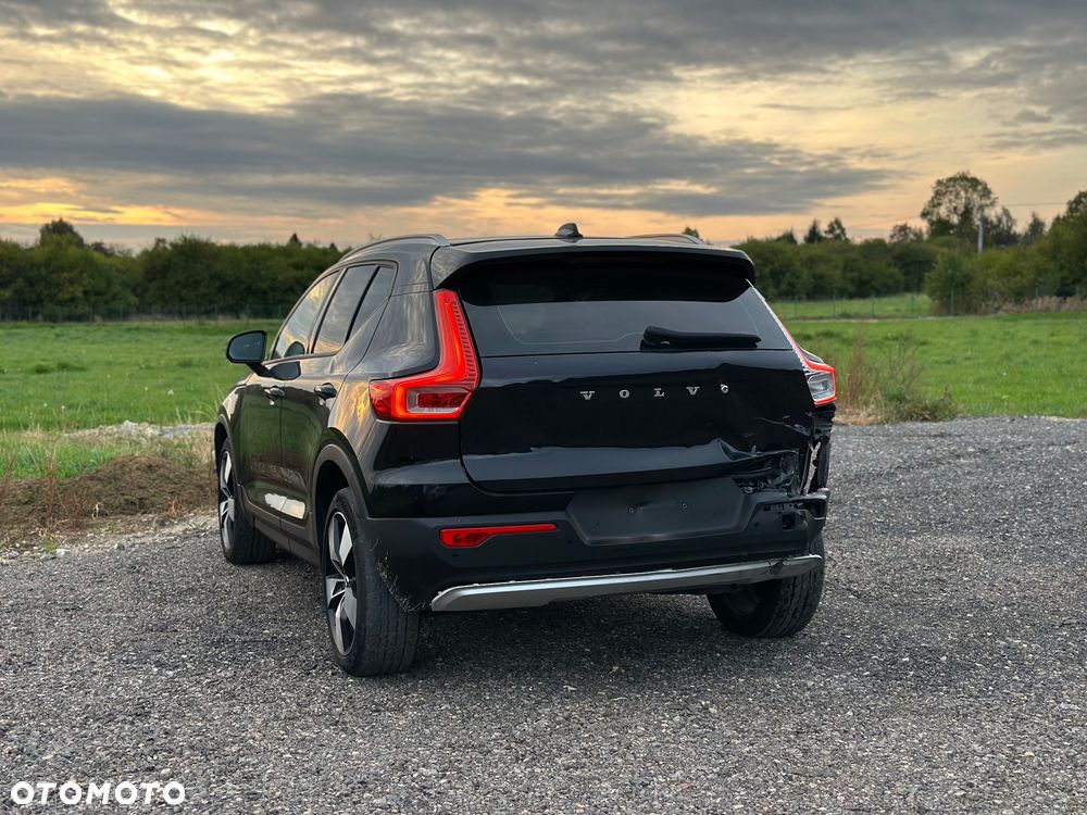Volvo XC 40 T4 AWD Geartronic Momentum Pro - 14
