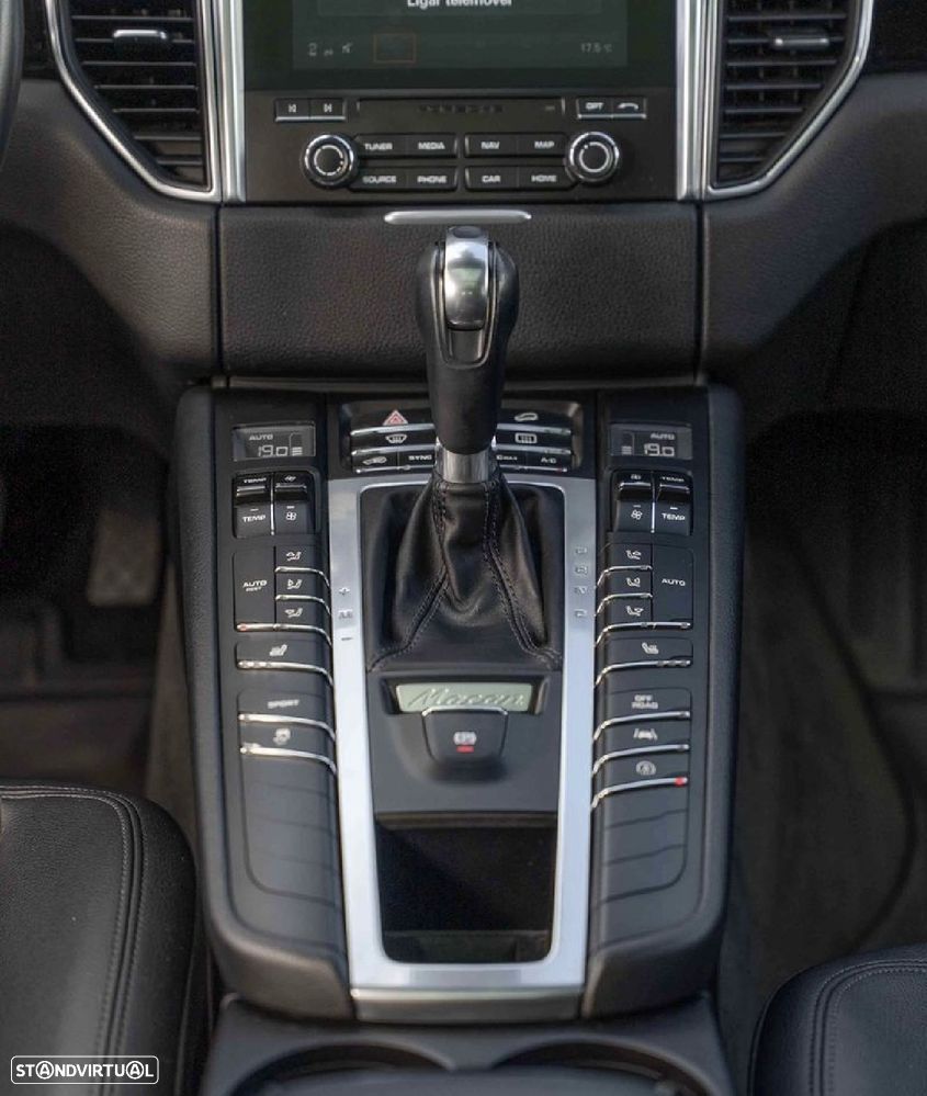 Porsche Macan 2.0T - 23